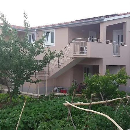 Studio Kraj 14000a